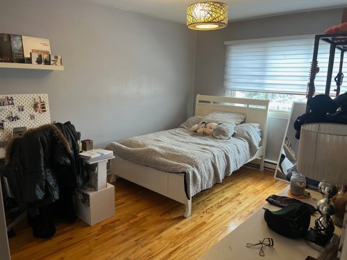 Chambre à coucher - 980  - 982 Av. Châtelaine, Laval (Chomedey), QC - Indoor Photo Showing Bedroom