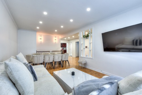 Salon - 980  - 982 Av. Châtelaine, Laval (Chomedey), QC - Indoor Photo Showing Living Room