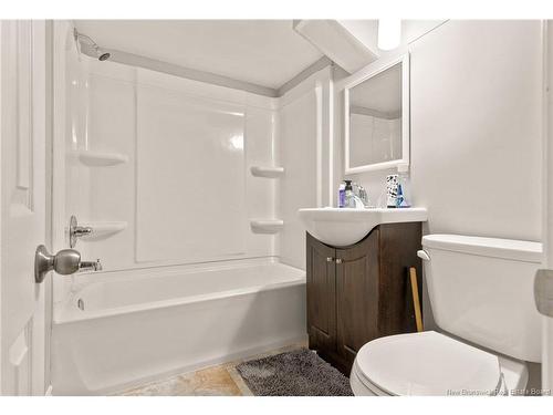 182 Sumner Ave, Moncton, NB 