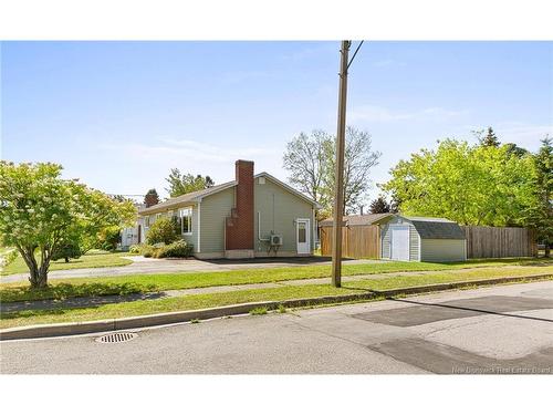 182 Sumner Ave, Moncton, NB 