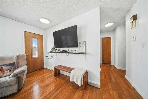 50149 45E Rd, Ross, MB 