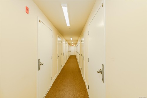 214-21 Conard St, View Royal, BC - Indoor Photo Showing Other Room