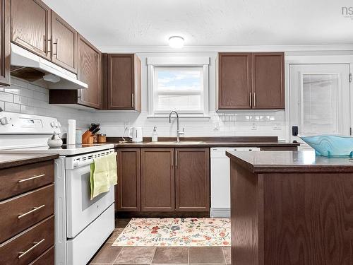 2 First Street, Lakeside, NS 