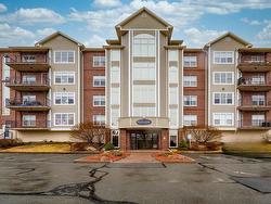 401 277 Rutledge Street Bedford, NS B4A 4M2