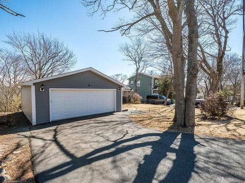 9 Campbell Drive, Bedford, NS 