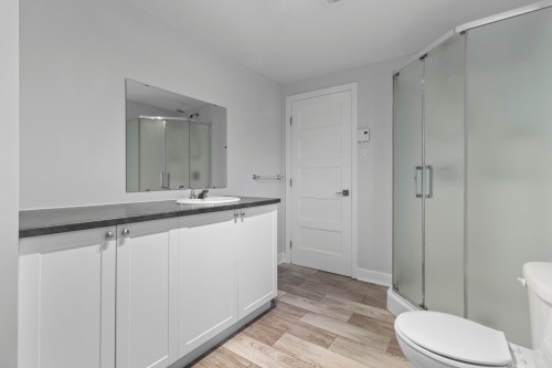 Salle de bains - 144 Rue William, Châteauguay, QC - Indoor Photo Showing Bathroom