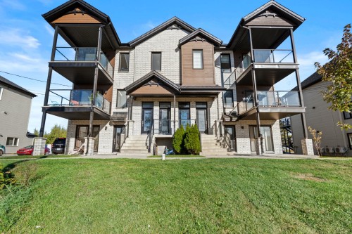 Façade - 6797  - 6801 Mtée Gagnon, Sainte-Anne-Des-Plaines, QC - Outdoor With Facade