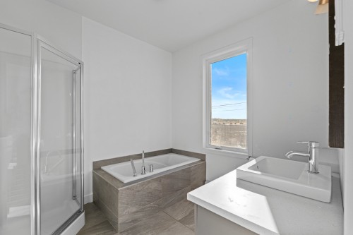 Salle de bains - 6797  - 6801 Mtée Gagnon, Sainte-Anne-Des-Plaines, QC - Indoor Photo Showing Bathroom