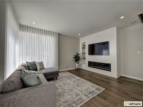 Salon - Rue Des Alouettes, Saint-Jérôme, QC - Indoor Photo Showing Living Room With Fireplace
