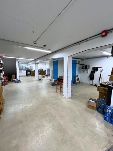 Basement - 7515 Rue St-Hubert, Montréal (Villeray/Saint-Michel/Parc-Extension), QC - Indoor Photo Showing Garage