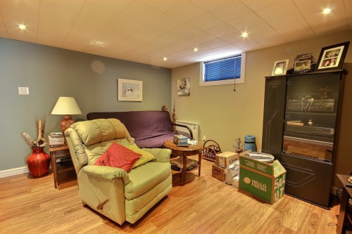 Salle familiale - 154  - 156 Av. Frédéric-Hébert, Rouyn-Noranda, QC - Indoor Photo Showing Basement