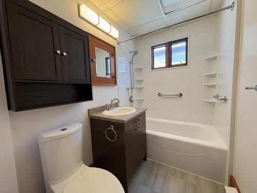 Logement - 154  - 156 Av. Frédéric-Hébert, Rouyn-Noranda, QC - Indoor Photo Showing Bathroom