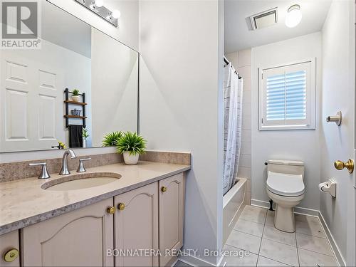 5471 Whitehorn Avenue, Mississauga, ON - Indoor Photo Showing Bathroom
