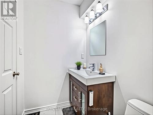 5471 Whitehorn Avenue, Mississauga, ON - Indoor Photo Showing Bathroom