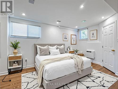 5471 Whitehorn Avenue, Mississauga, ON - Indoor Photo Showing Bedroom