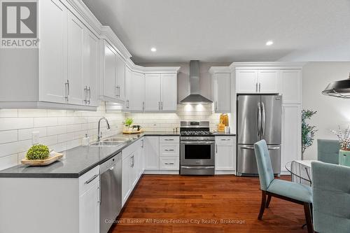 206 Bennett Street E, Goderich (Goderich (Town)), ON - Indoor Photo Showing Kitchen With Double Sink With Upgraded Kitchen