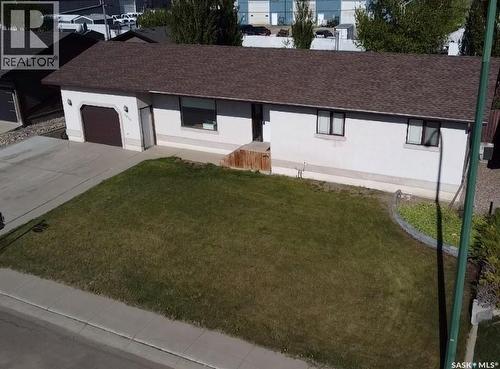 5034 Mirror Drive, Macklin, SK - Outdoor