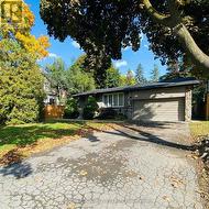 15 WHITELOCK CRESCENT Toronto, ON M2K 1V9