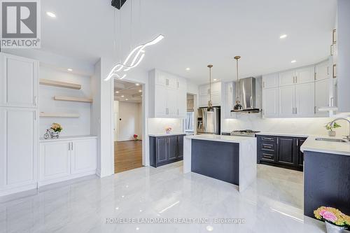 24 Haskett Drive, Markham, ON - Indoor Photo Showing Kitchen With Upgraded Kitchen