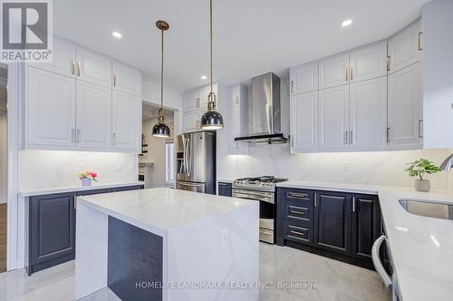 24 Haskett Drive, Markham, ON - Indoor Photo Showing Kitchen With Upgraded Kitchen