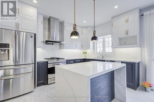 24 Haskett Drive, Markham, ON - Indoor Photo Showing Kitchen With Upgraded Kitchen