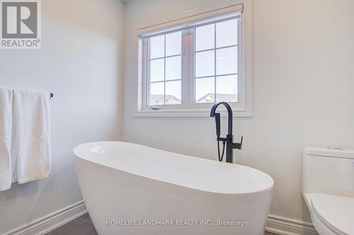 24 Haskett Drive, Markham, ON - Indoor Photo Showing Bathroom