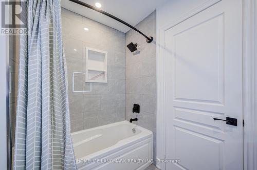 24 Haskett Drive, Markham, ON - Indoor Photo Showing Bathroom