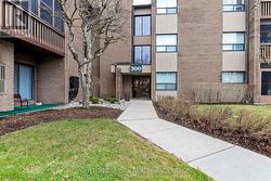 214 - 300 EVERGLADE CRESCENT  London North (North P), ON N6H 4P8