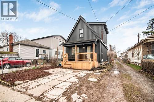 7 Stapleton Avenue, Hamilton, ON - Outdoor With Deck Patio Veranda