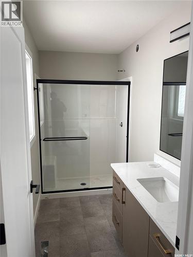 429 Eldorado Street, Warman, SK - Indoor Photo Showing Bathroom