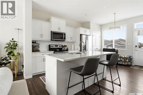 3218 Chuka Boulevard, Regina, SK - Indoor Photo Showing Kitchen With Upgraded Kitchen