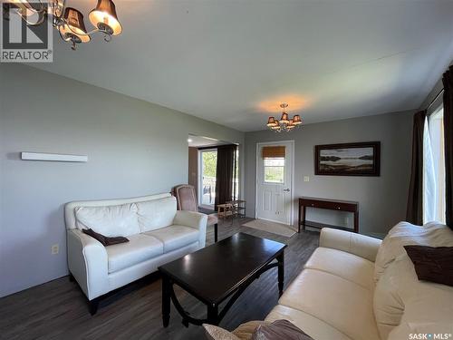 1220 Tatanka Drive, Sun Valley, SK - Indoor Photo Showing Living Room