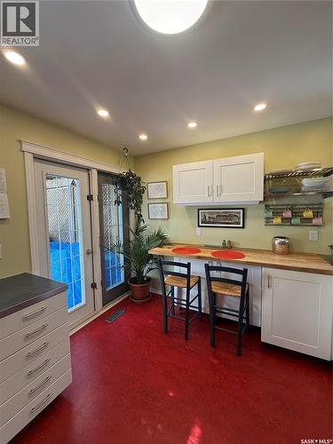 436 6Th Street E, Saskatoon, SK - Indoor