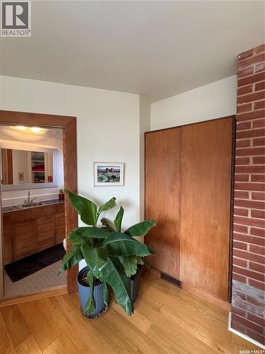 436 6Th Street E, Saskatoon, SK - Indoor