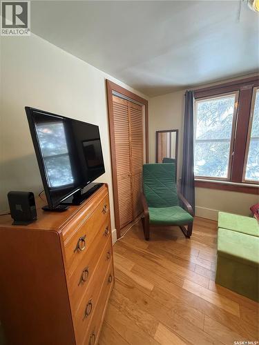 436 6Th Street E, Saskatoon, SK - Indoor