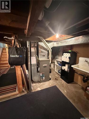 436 6Th Street E, Saskatoon, SK - Indoor