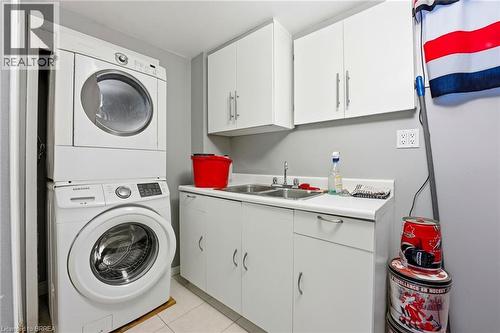 197 Hanover Place, Hamilton, ON - Indoor Photo Showing Laundry Room
