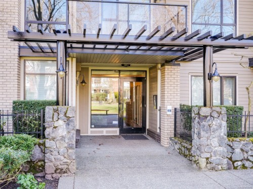 206-330 Waterfront Cres  Victoria, BC V8T 5K3