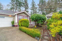 83 Bridgewater Lane Parksville, BC V9P 2V9