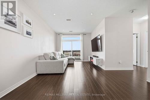 504 - 7325 Markham Road, Markham, ON - Indoor Photo Showing Living Room