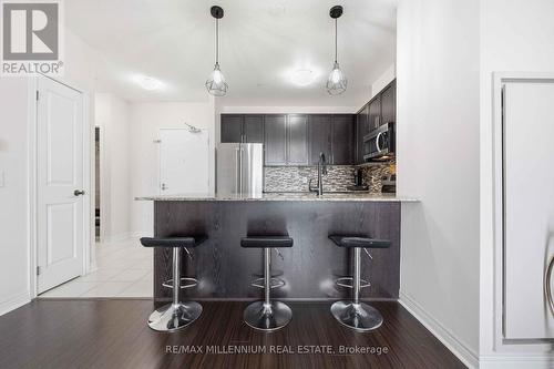504 - 7325 Markham Road, Markham, ON - Indoor Photo Showing Kitchen With Upgraded Kitchen