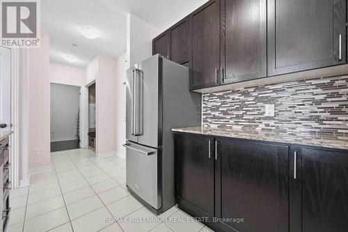 504 - 7325 Markham Road, Markham, ON - Indoor Photo Showing Kitchen
