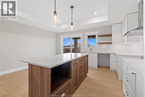 4418 Belmont, Comber, ON - Indoor Photo Showing Kitchen