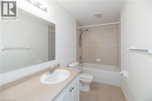 802 Coldstream Drive, Oshawa, ON - Indoor Photo Showing Bathroom