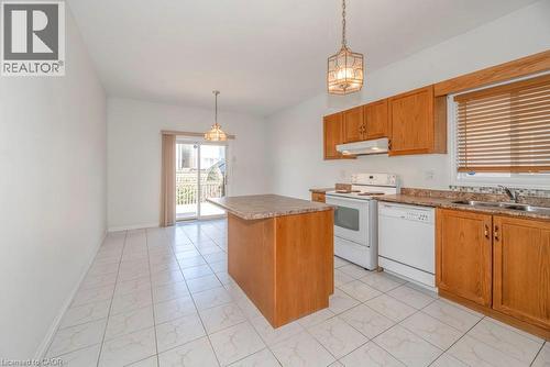 802 Coldstream Drive, Oshawa, ON - Indoor Photo Showing Kitchen With Double Sink