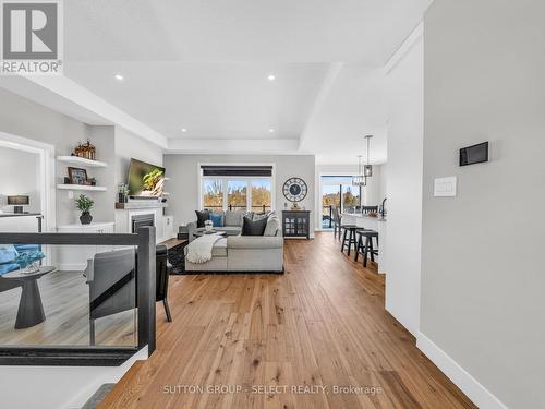 2222 Linkway Boulevard, London South (South A), ON - Indoor