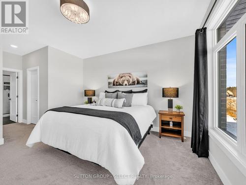 2222 Linkway Boulevard, London South (South A), ON - Indoor Photo Showing Bedroom