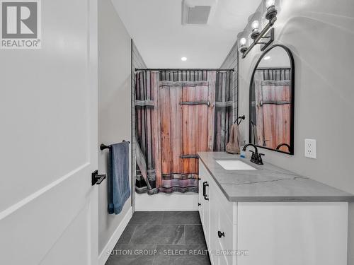 2222 Linkway Boulevard, London South (South A), ON - Indoor