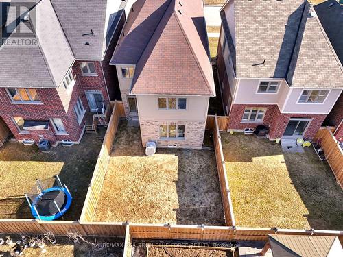 1231 Graham Clapp Avenue, Oshawa, ON - Outdoor