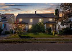 68/70 Elizabeth Street  Chatham, ON N7L 2Y4